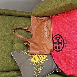 Tory Burch Bombe Shoulder Bag